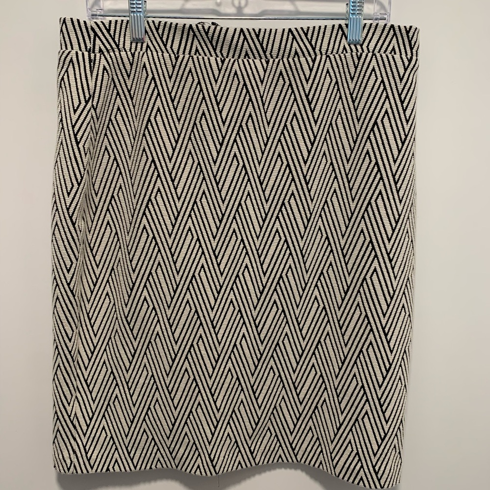 Banana Republic chevron stretch pencil skirt size 10